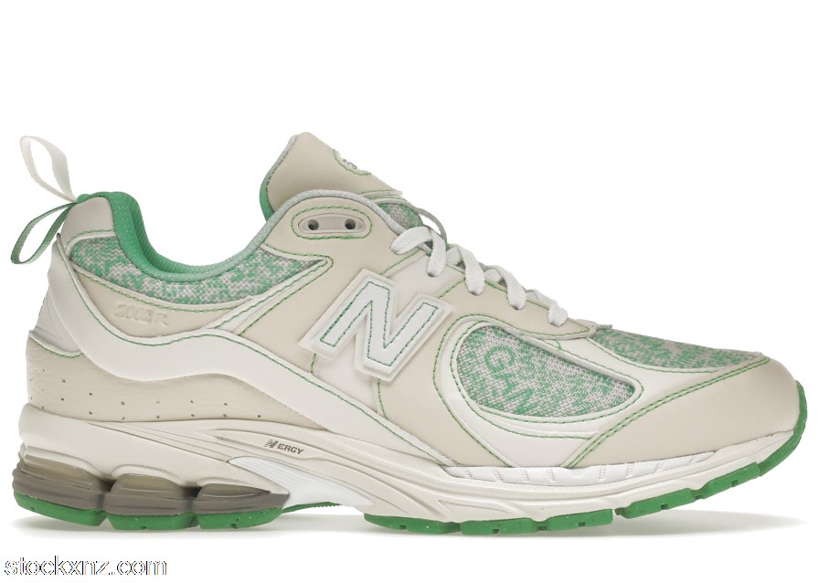 New Balance 2002R GANNI Turtledove M2002RGC ASH